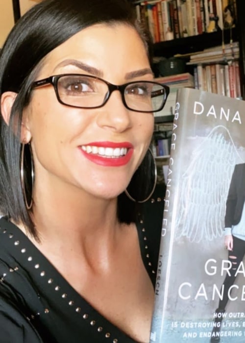 Dana Loesch in an Instagram selfie from February 2020