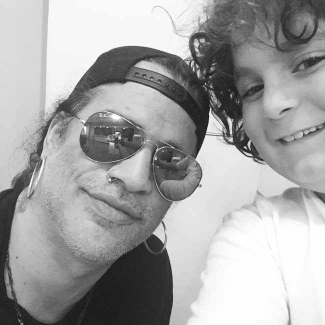 Elie Samouhi as seen in a selfie alongside Slash in February 2017