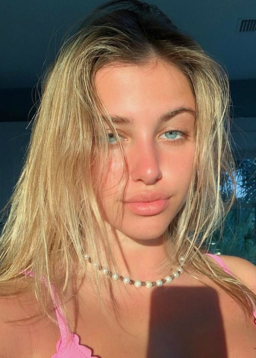 Elle Danjean in an Instagram selfie as seen in March 2020