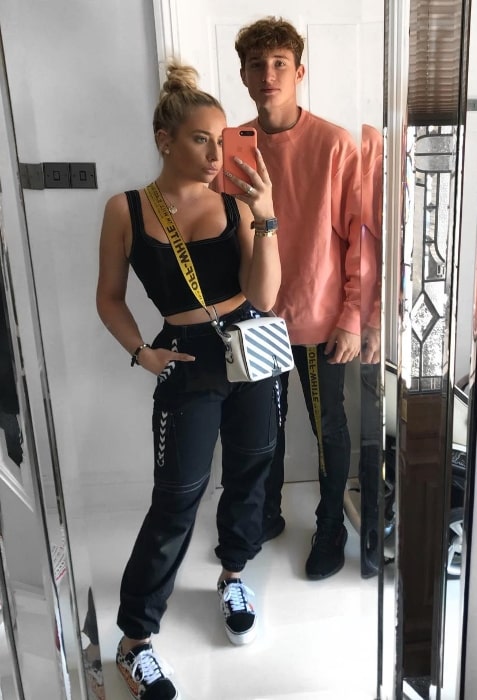 Jed Barker as seen while posing for a mirror selfie alongside Saffron Barker in September 2018