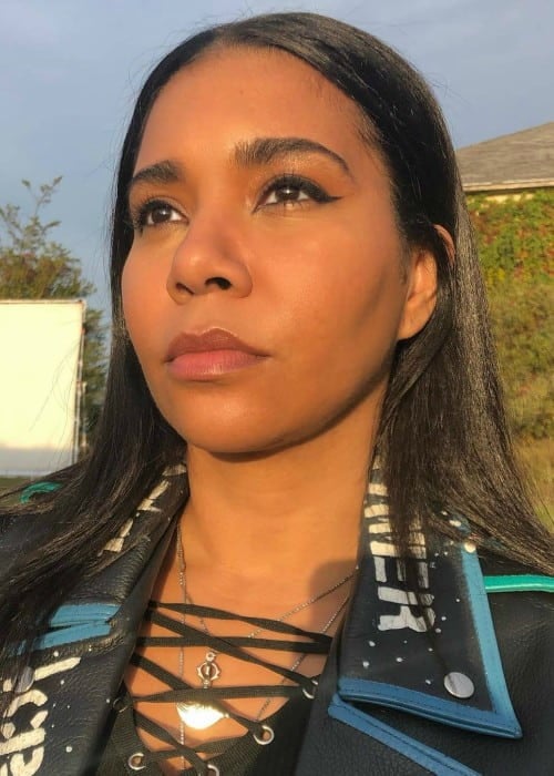 Jessica Pimentel in an Instagram post as seen in October 2019