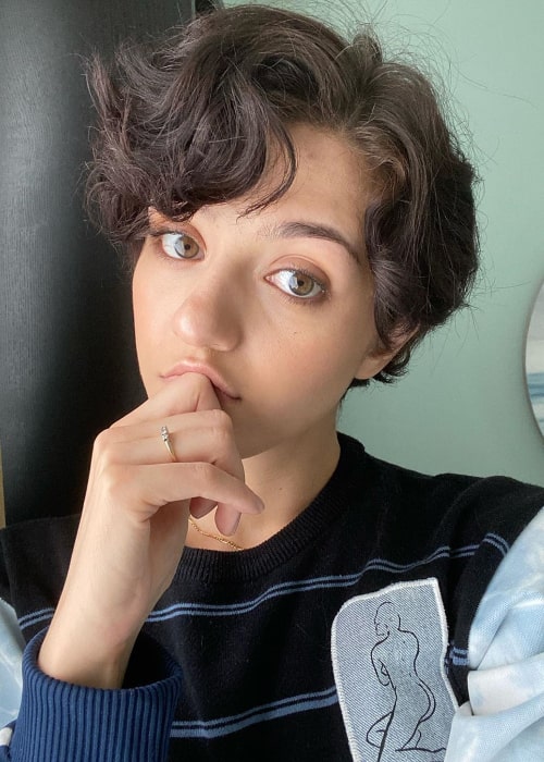 Katie Findlay as seen while clicking a selfie in May 2020