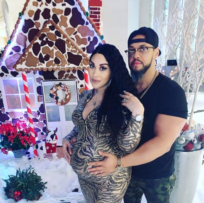 Keke Wyatt as seen while posing for a picture alongside Zachariah Darring in December 2019