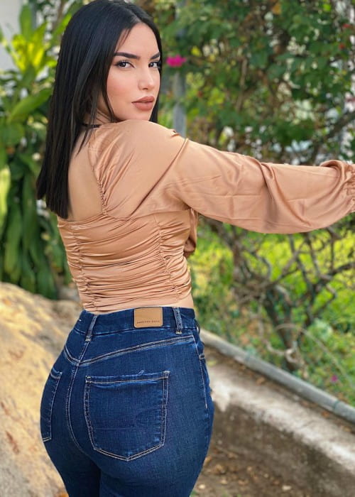 Kimberly Loaiza in an Instagram post as seen in April 2020