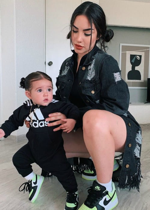 Kimberly Loaiza with her daughter as seen in April 2020