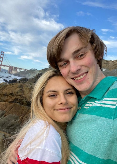 Logan Thirtyacre and Adriana Fajardo, posing in front of the Golden Gate Bridge in February 2020
