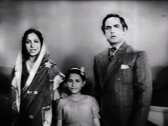 Madhubala along with Mumtaz Shanti and Ulhas in Basant in 1942