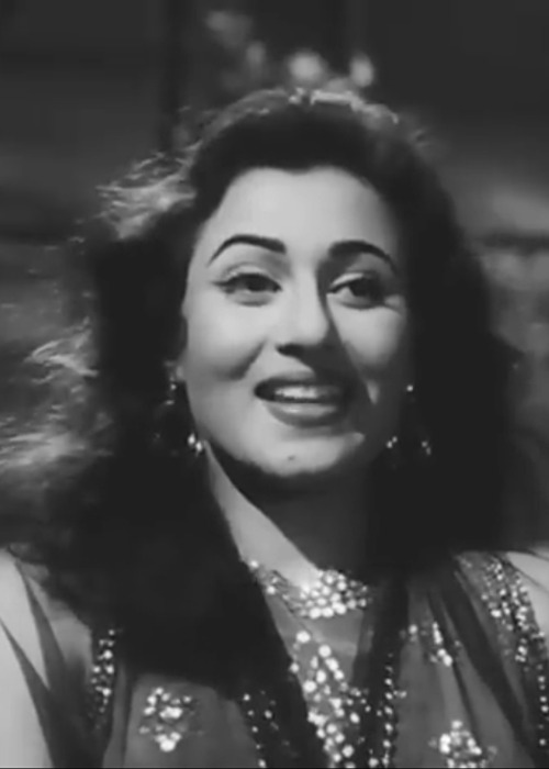 Madhubala in a still from Howrah Bridge in 1958