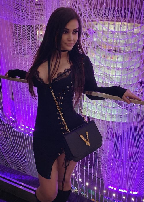 Niece Waidhofer posing for a picture in Las Vegas, Nevada in January 2020