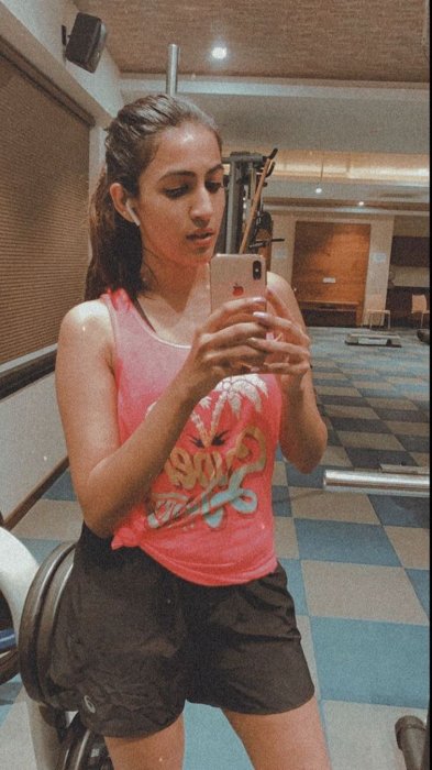 Niharika Konidela in gym selfie from January 2020
