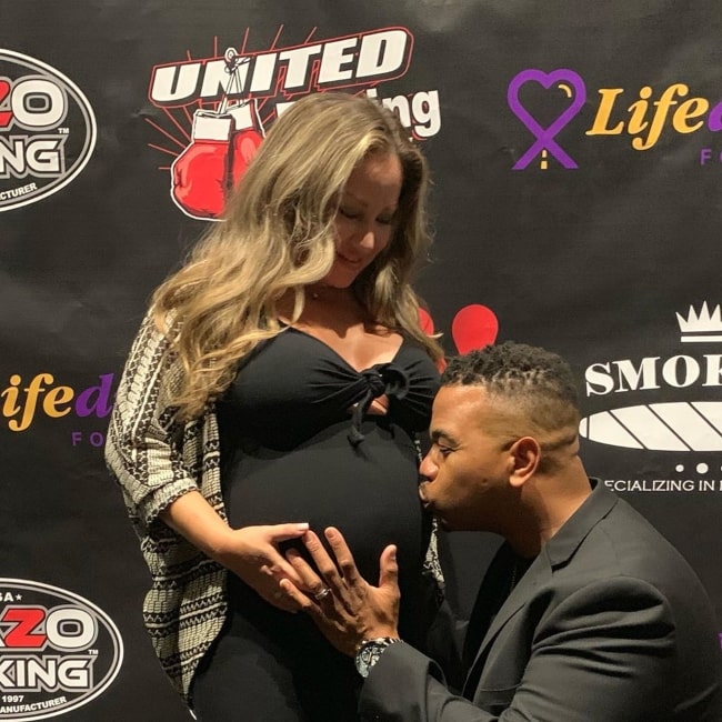 Omar Gooding as seen in a picture taken while kissing the belly of his beau who was pregnant with his 2nd son September 2019