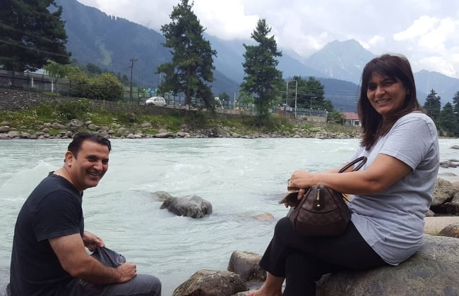 Parmeet Sethi and Archana Puran Singh in Pehelgam, Kashmir