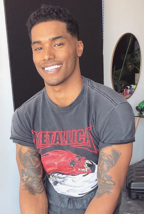 Rome Flynn smiling for a picture in September 2019