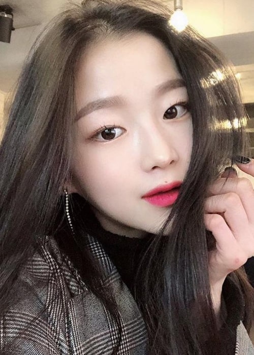 Seungeun as seen in a selfie of hers that was uploaded to her fan account in May 2019