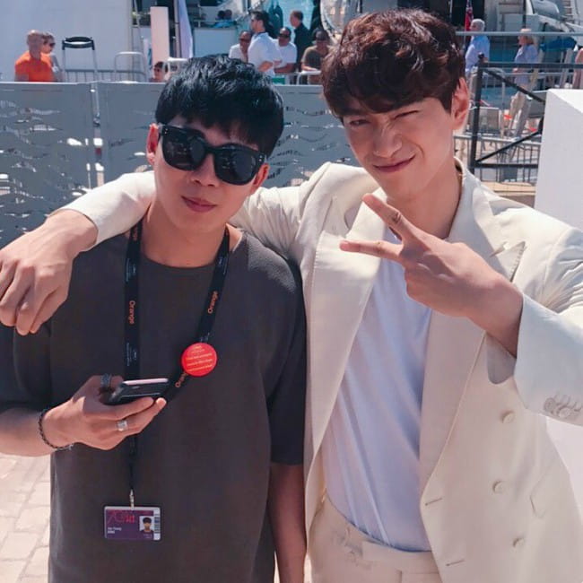 Sung Joon (Right) with his friend as seen in May 2017