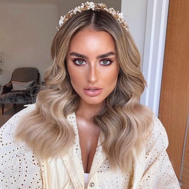 Amber Davies as seen while taking a glammed-up selfie in June 2020