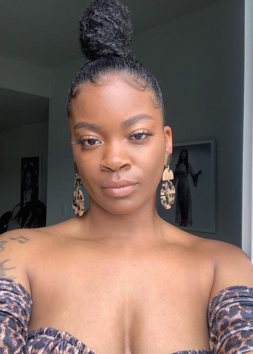 Ari Lennox in an Instagram selfie from March 2020