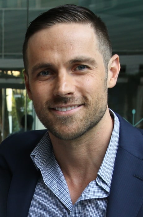 Dylan Bruce at the CFC event in Los Angeles, California in March 2015