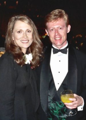 Faye Dunaway Height, Weight, Age, Spouse, Family, Facts, Biography