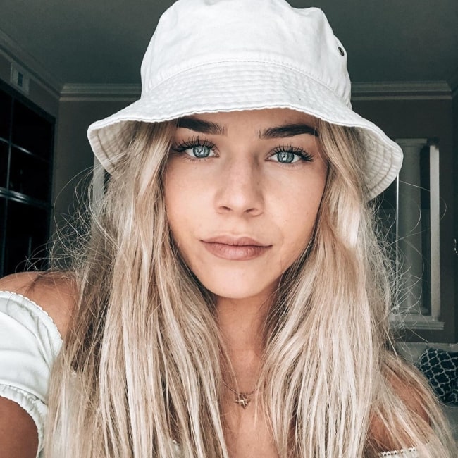 Hanna Yorke as seen in a selfie taken in Chapman University in May 2020