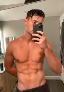 Harry Jowsey Height, Weight, Age, Girlfriend, Family, Facts, Biography