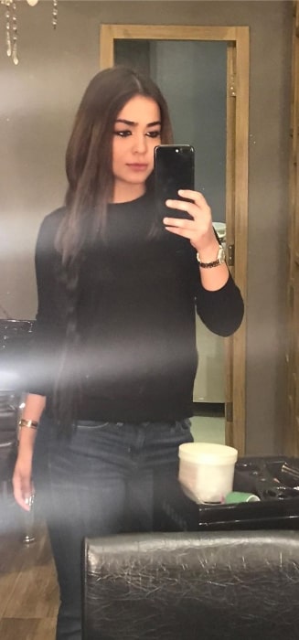 Humaima Malick sharing her selfie in October 2019