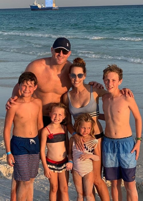 Jason Witten and Michelle Benson Morley, with their children as seen in July 2019