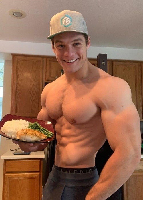 Jeremiah Buoni as seen while posing shirtless for the camera showing his meal in January 2020