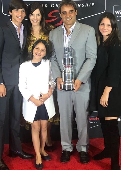 Juan Pablo Montoya and Connie Freydell with their children, as seen in October 2019