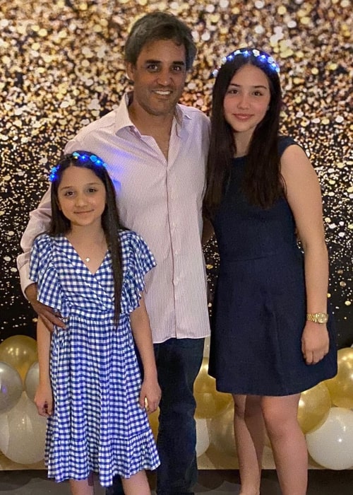 Juan Pablo Montoya with his daughters, as seen in February 2020