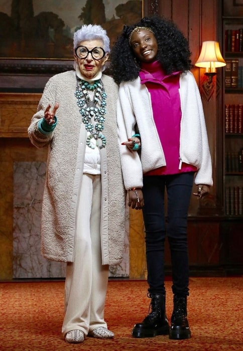 Kheris Rogers (Right) smiling for a picture along with Iris Apfel in October 2019