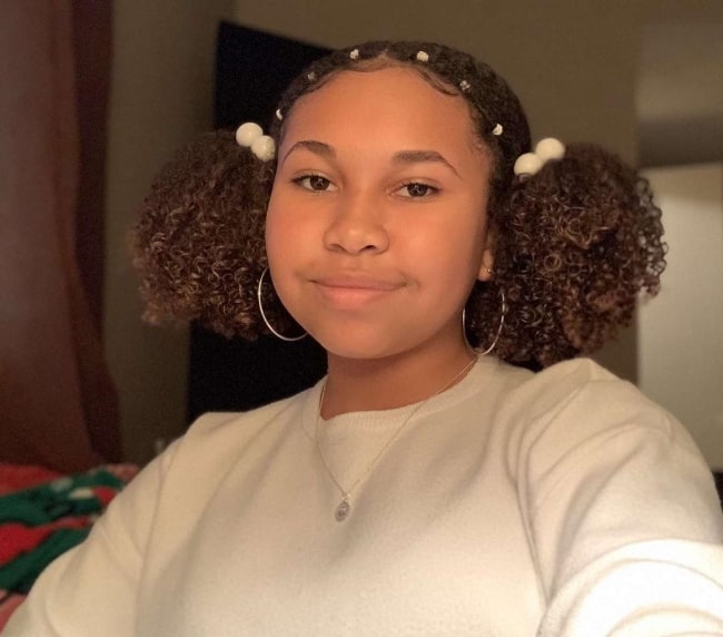 Leah Rose Randall as seen while clicking a selfie in December 2019