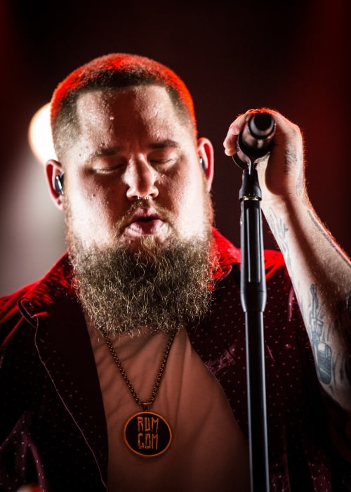 Rag'n'Bone Man as seen in a picture taken during a concert on September 14, 2017