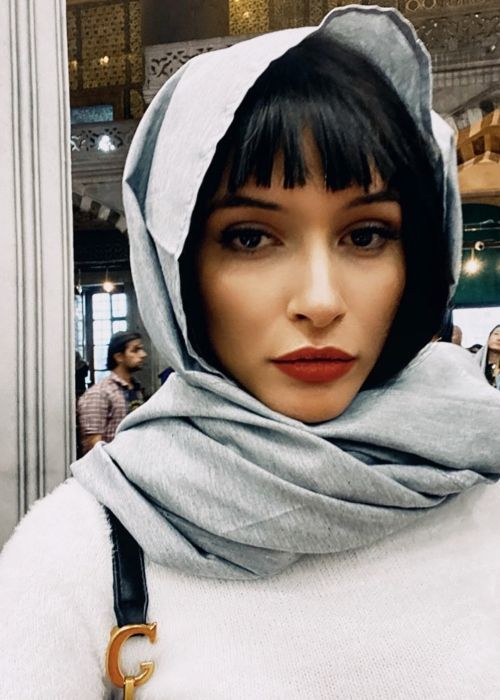 Tunisian model Azza Slimene