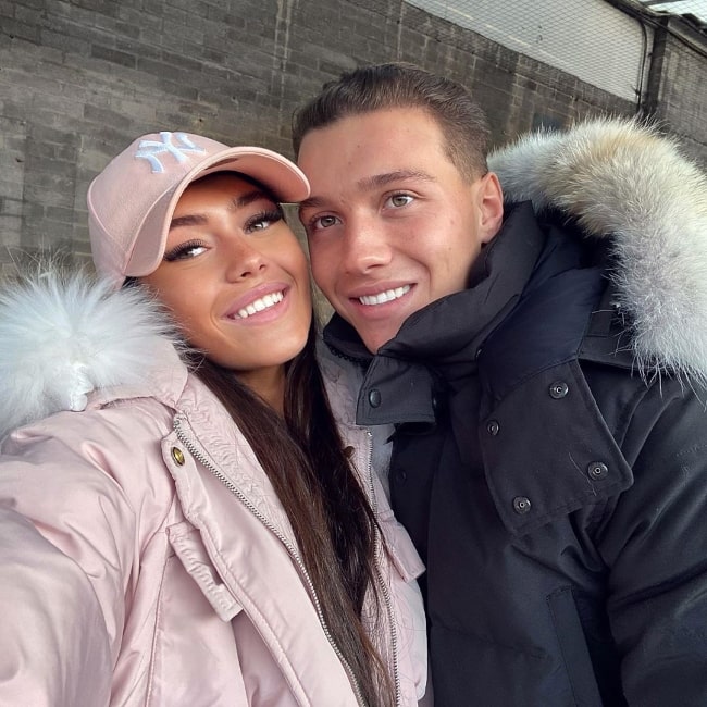 Vinny O'Donnell as seen while smiling in a selfie alongside Roxana Rosu in December 2019