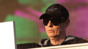 Chris Lowe