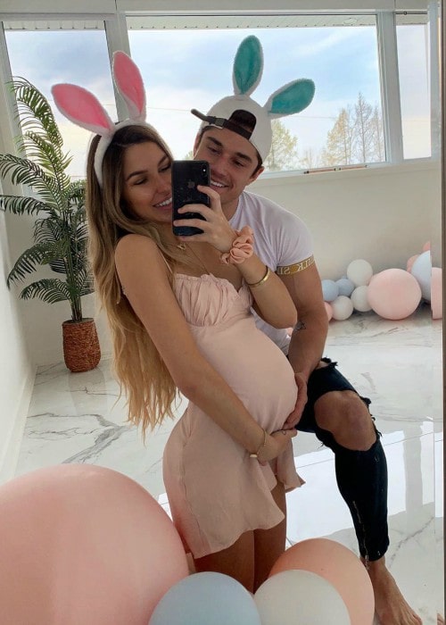 Elisabeth Rioux and Bryan McCormick in a selfie in April 2020