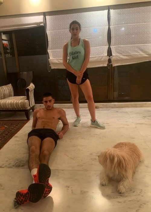 Ibrahim Ali Khan Pataudi as seen while posing for a picture alongside his sister Sara Ali Khan and their dog in April 2020