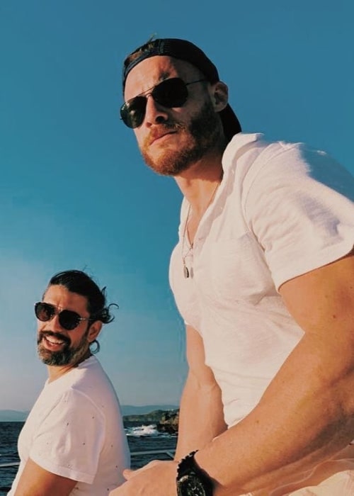 Kerem Bürsin (Right) in a picture along with Irmak Pakdemir in July 2019