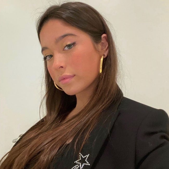 Lola Grace Consuelos as seen while taking a selfie in February 2020