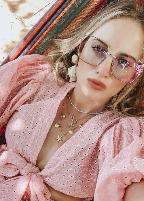 Rosie Fortescue taking a selfie in August 2019