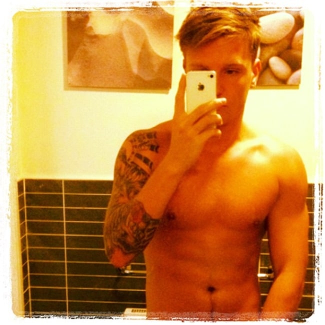 Tom Zanetti sharing his selfie in April 2013