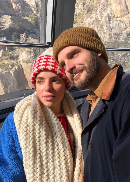 Angela Trimbur in a picture alongside Jonathan Froines at Palm Springs Aerial Tramway in December 2019