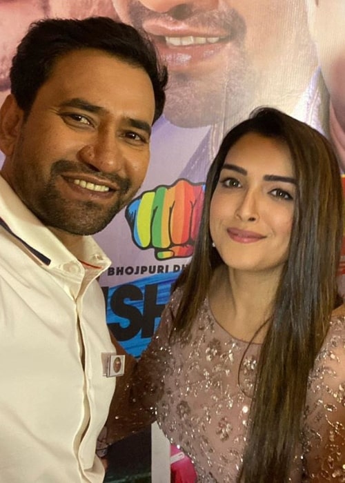 Dinesh Lal Yadav as seen while taking a selfie along with Amrapali Dubey in January 2020