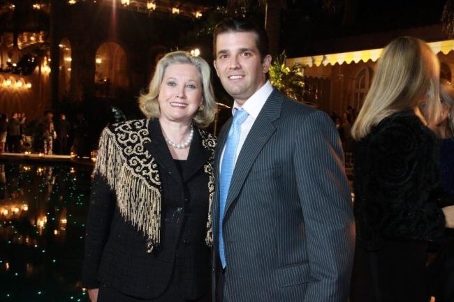 Elizabeth Trump Grau as seen posing with Donald Trump Jr.