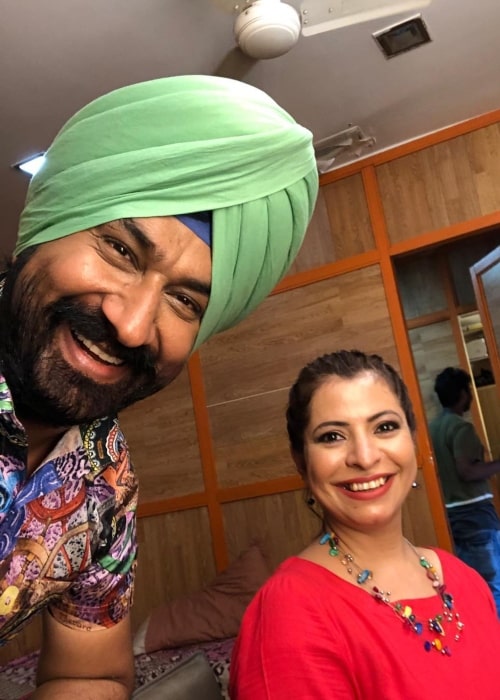 Gurucharan Singh as seen in a selfie that was taken with fellow actress Jennifer Mistry Bansiwal in November 2019