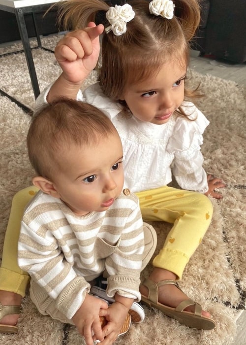 Harlow Barker as seen in a picture taken with her younger brother Lake in June 2020