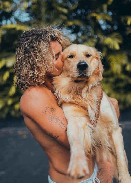 Jay Alvarrez as seen in a picture that was taken in Hawaii with his dog Cupid in January 2020