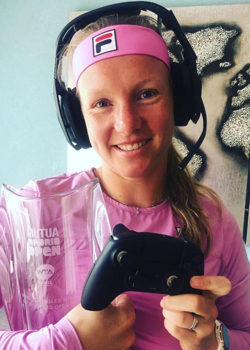 Kiki Bertens as seen in an Instagram Post in April 2020