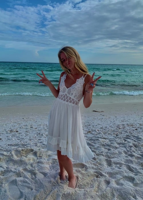 Naomiskyex as seen in a picture that was taken in Seaside, Florida in July 2020